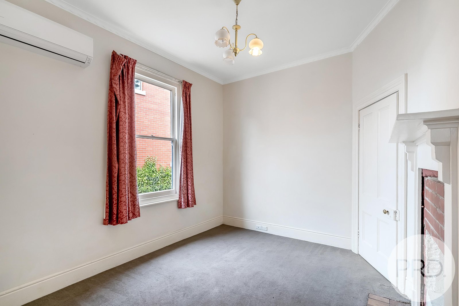 2/3 Flinders Lane SANDY BAY 3