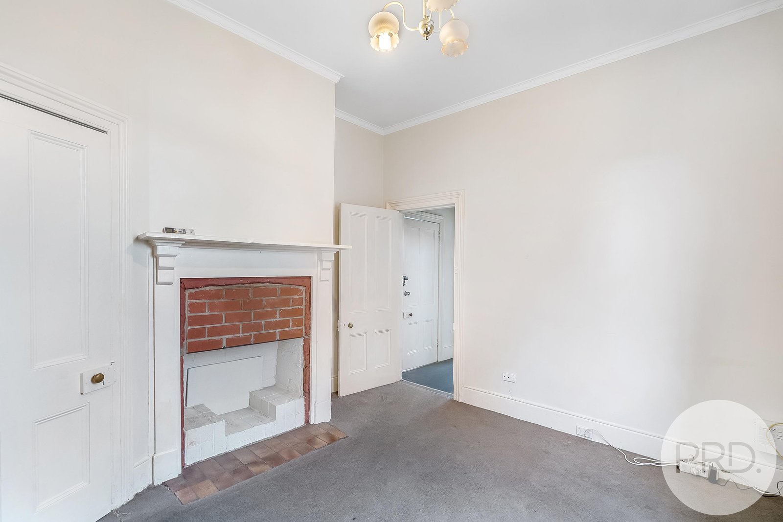 2/3 Flinders Lane SANDY BAY 4