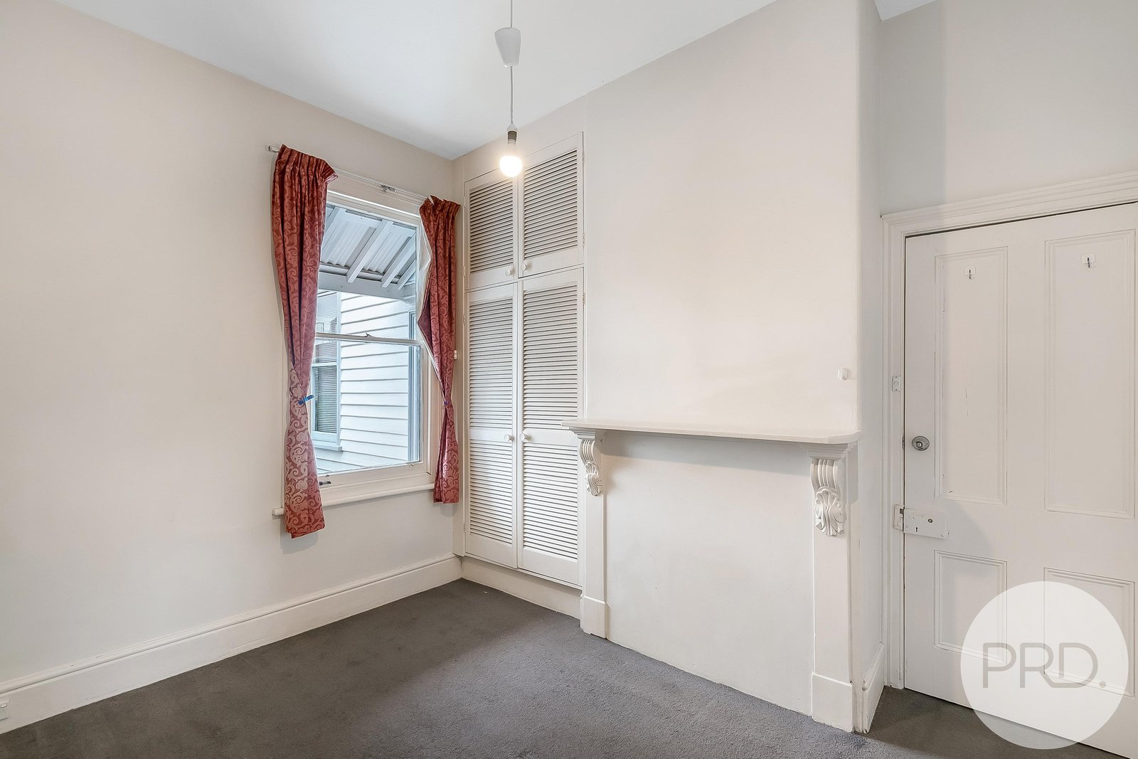 2/3 Flinders Lane SANDY BAY 7