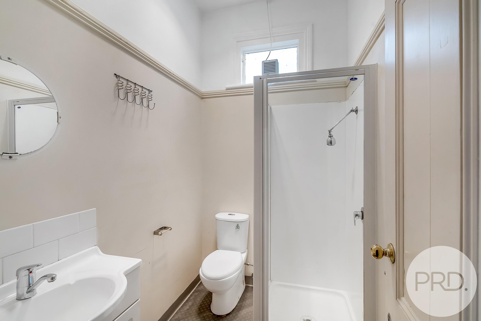 2/3 Flinders Lane SANDY BAY 8