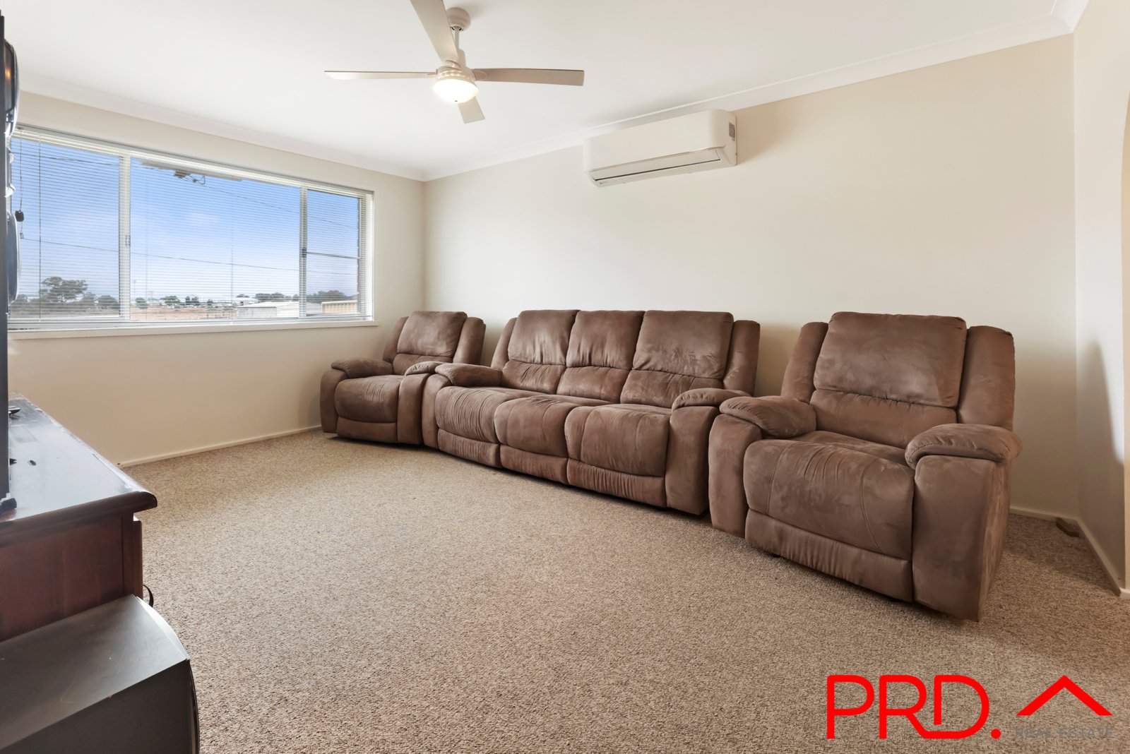 23 Flinders Street TAMWORTH 10