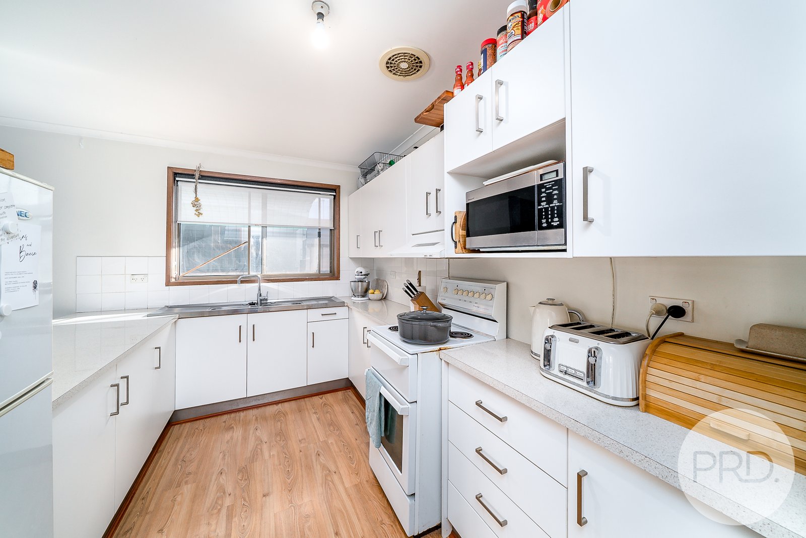 23 Forrest Street LAKE ALBERT 2