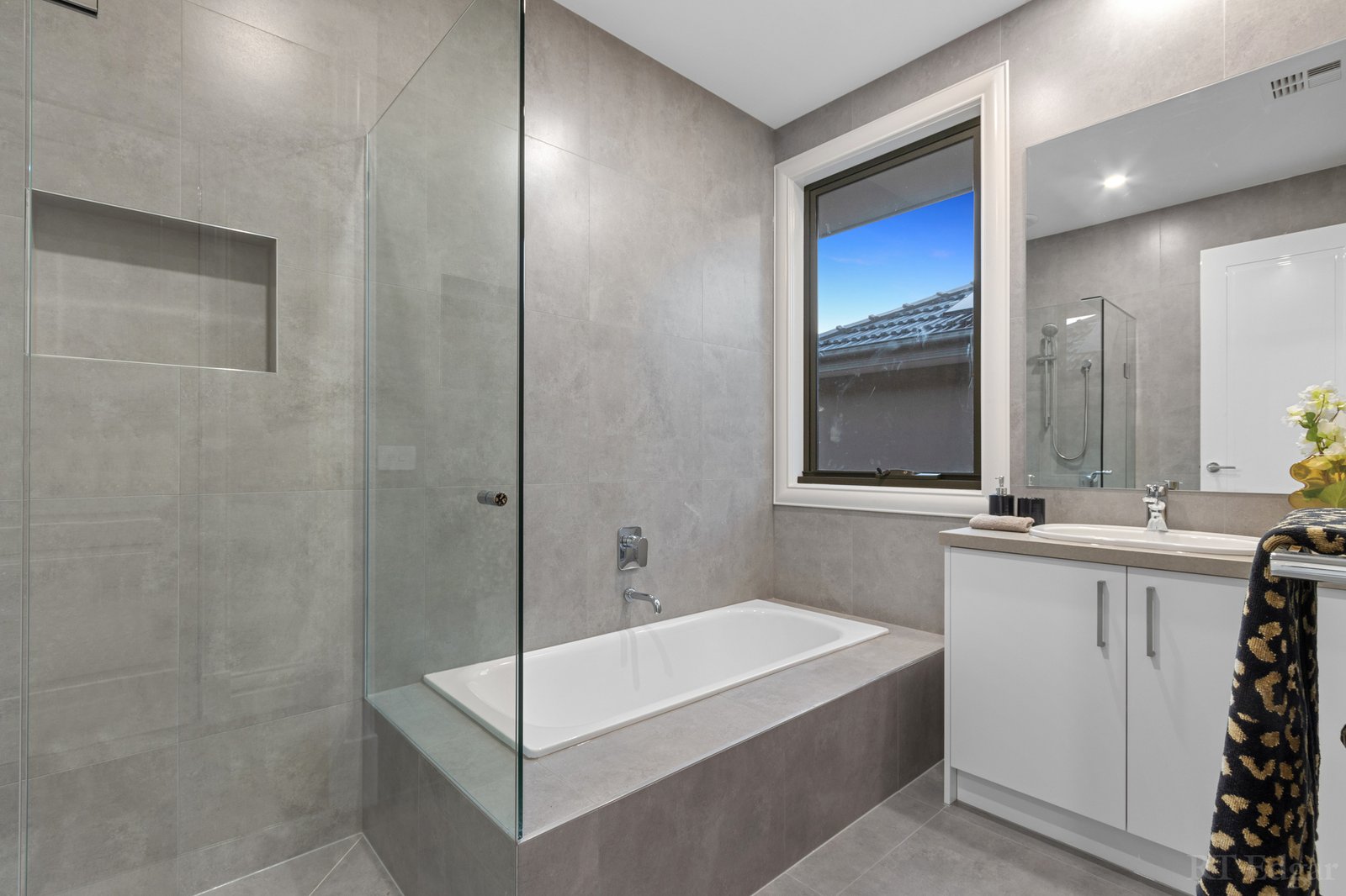 Real Estate and Property in 2/3 Fortune Street, Box Hill North, VIC