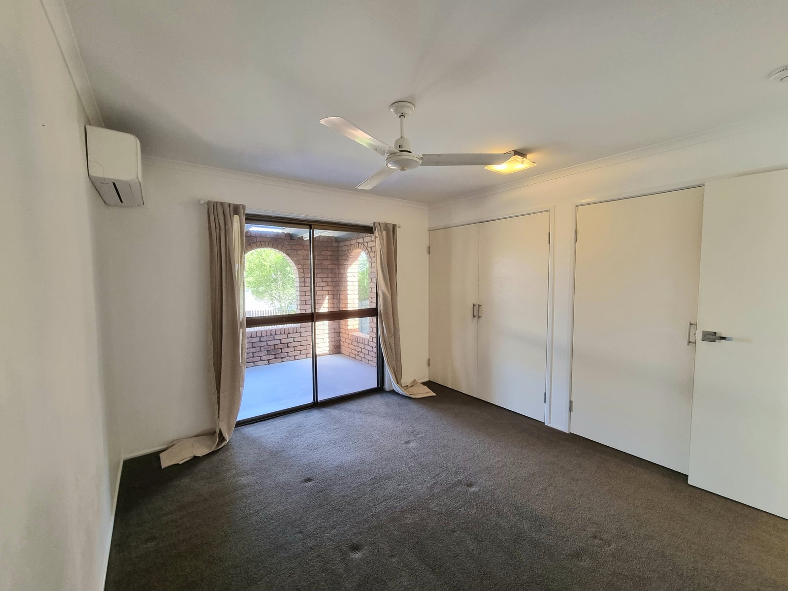 2/3 Fox Court TANNUM SANDS 8