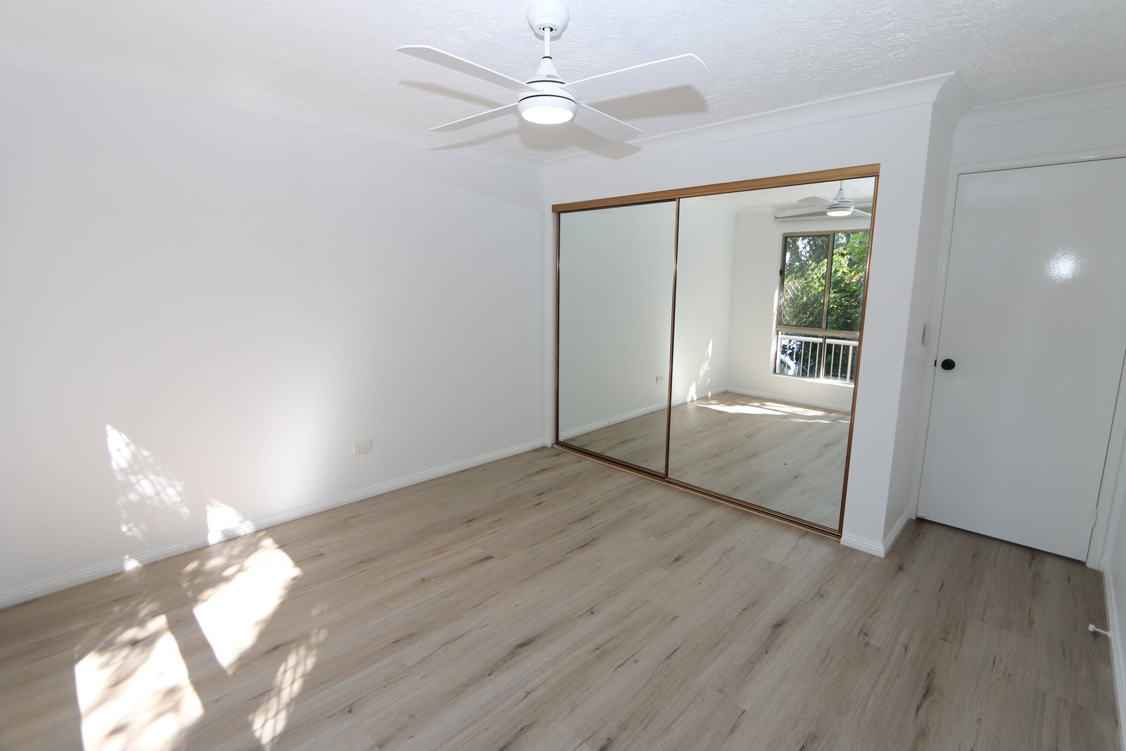 2/3 Garden Street SOUTHPORT 13