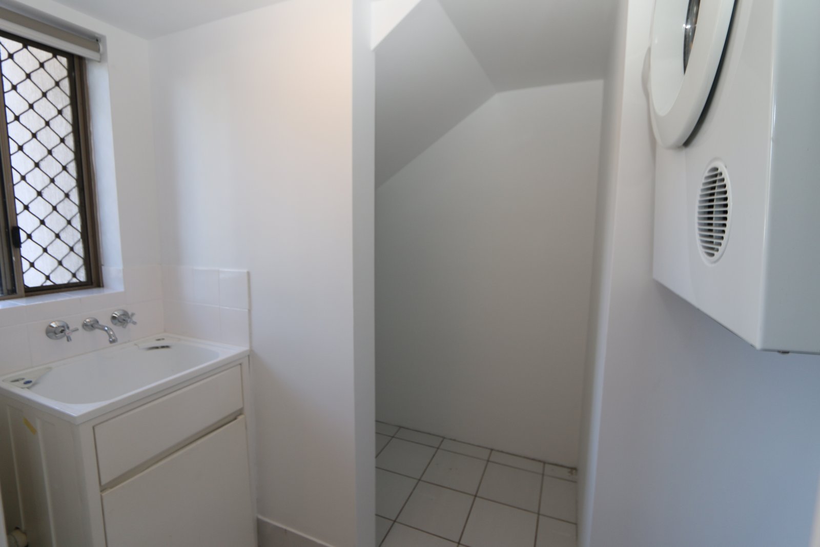 2/3 Garden Street SOUTHPORT 18