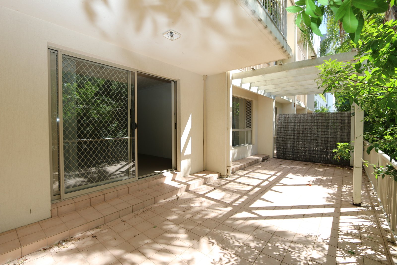 2/3 Garden Street SOUTHPORT 19