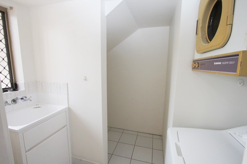 2/3 Garden Street SOUTHPORT 13