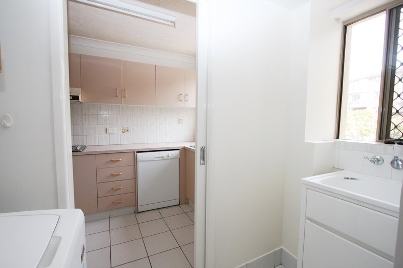 2/3 Garden Street SOUTHPORT 14