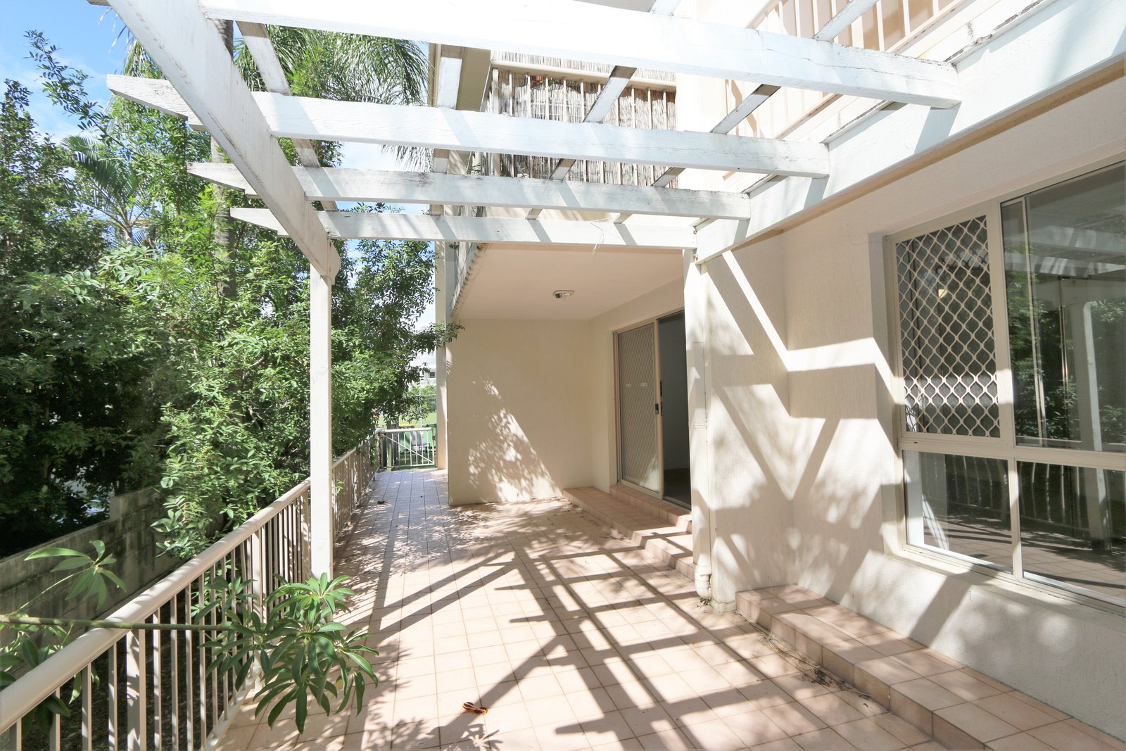 2/3 Garden Street SOUTHPORT 1
