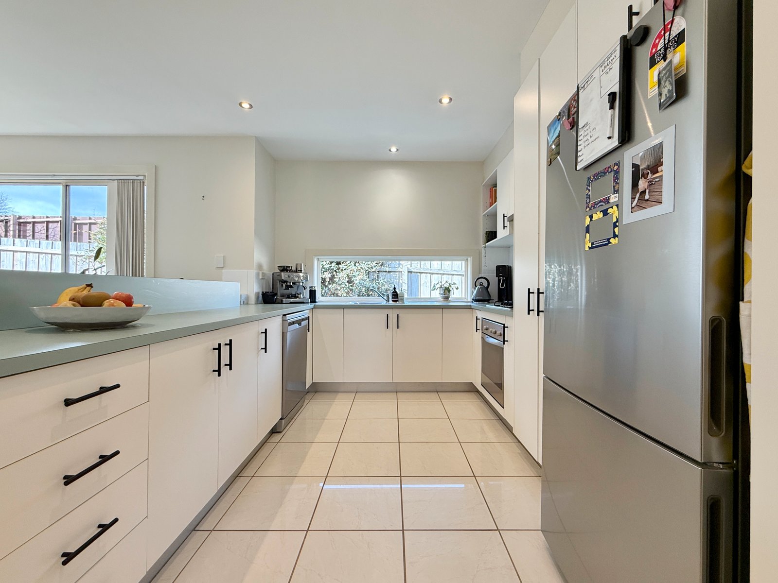 Gallery: 2/3 Garvey Court