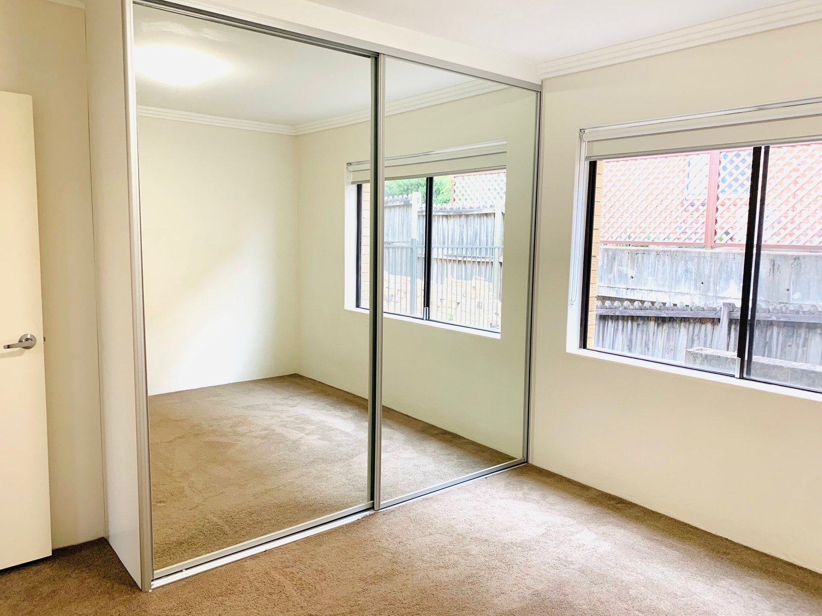 2/3 Gowrie Street RYDE 5