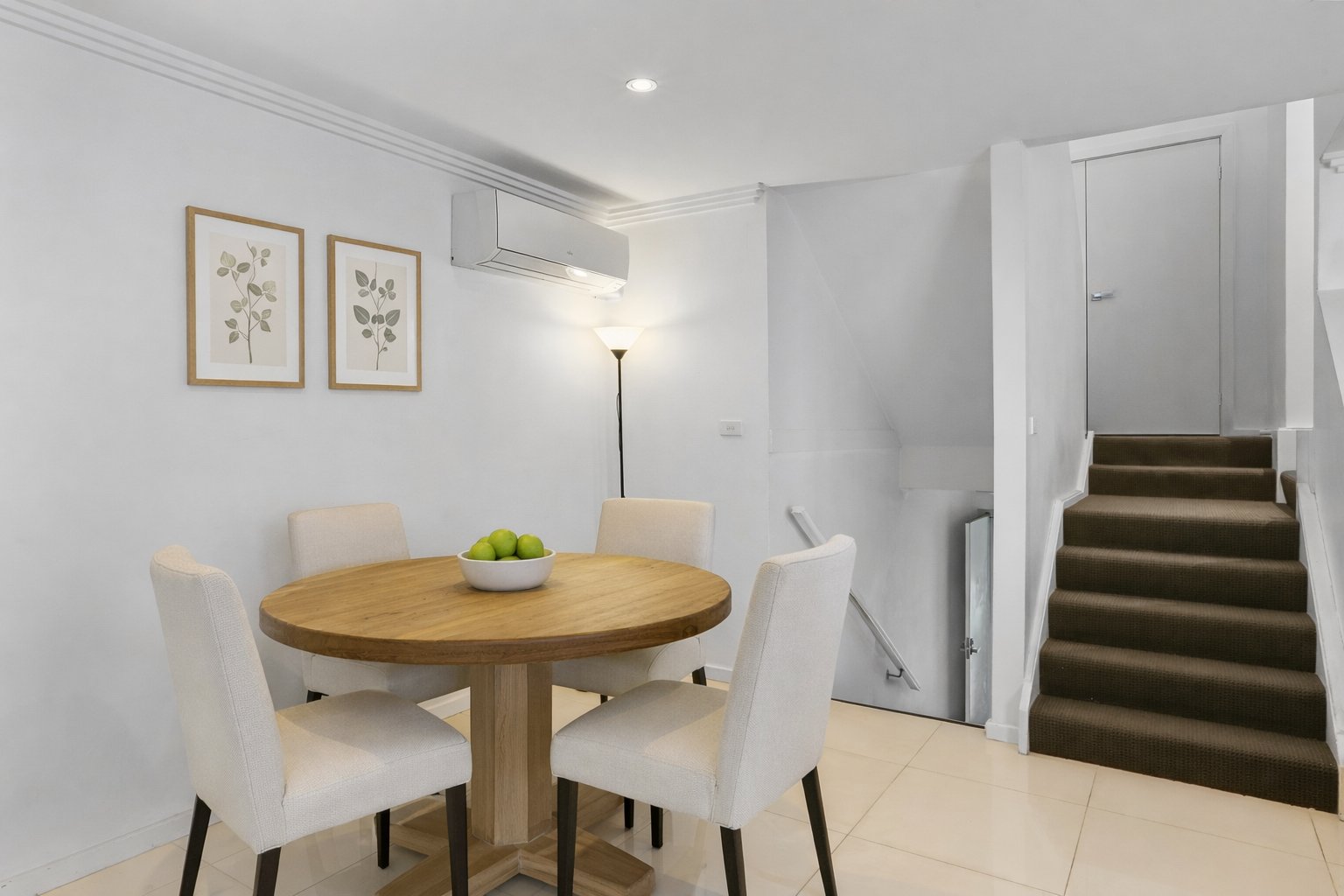 23 Grainger Parkway FLINDERS 4