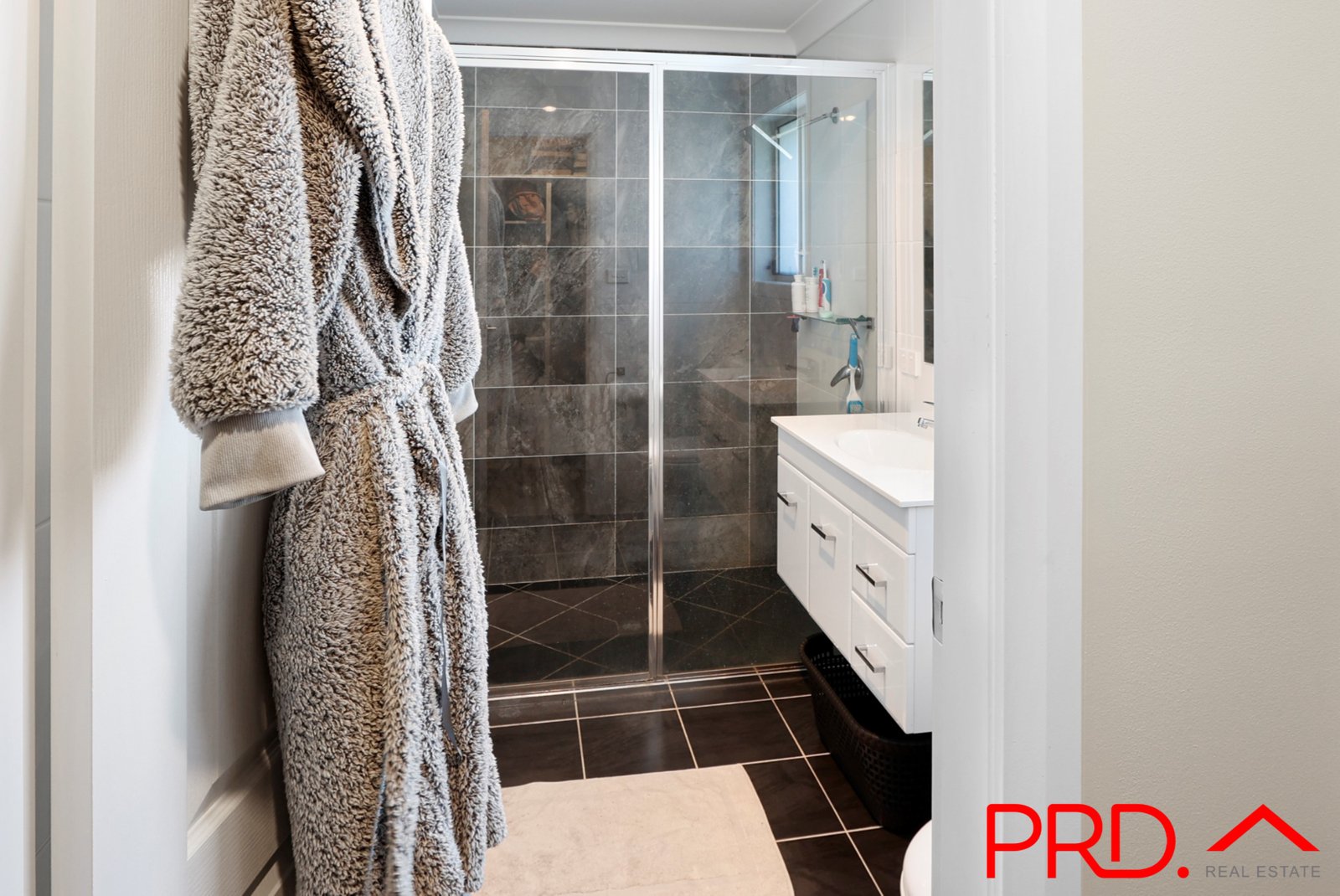 23 Grand Meadows Drive TAMWORTH 9