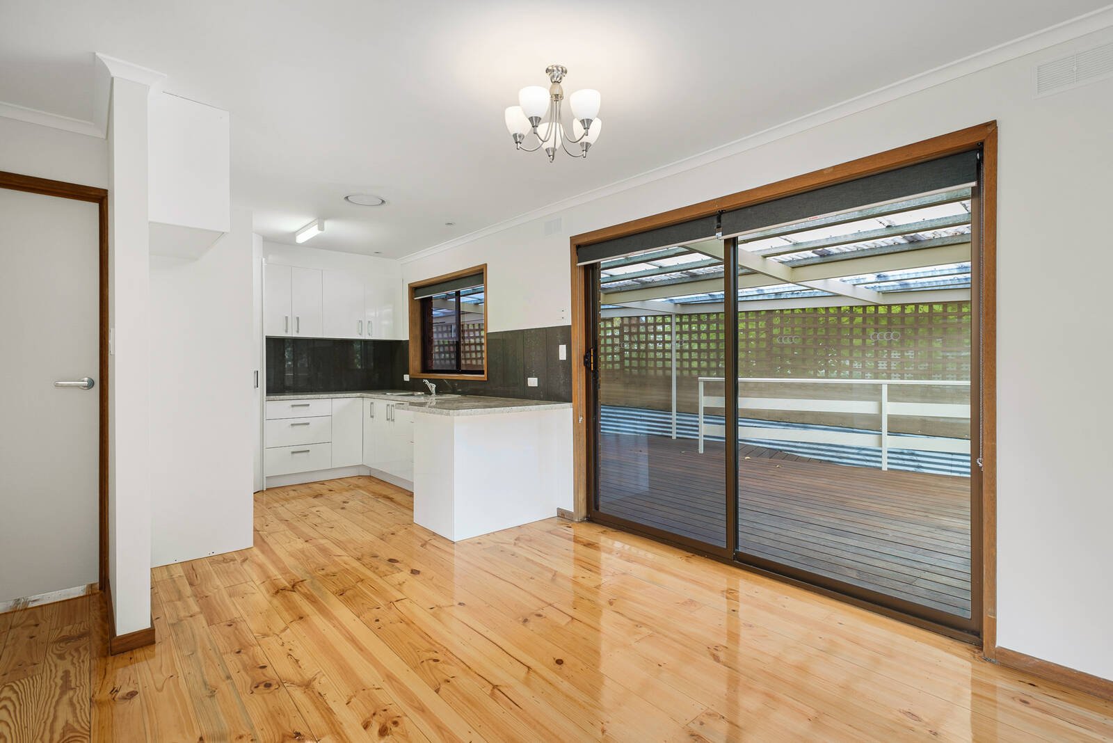 Real Estate and Property in 2/3 Hall Court, Kyneton, VIC