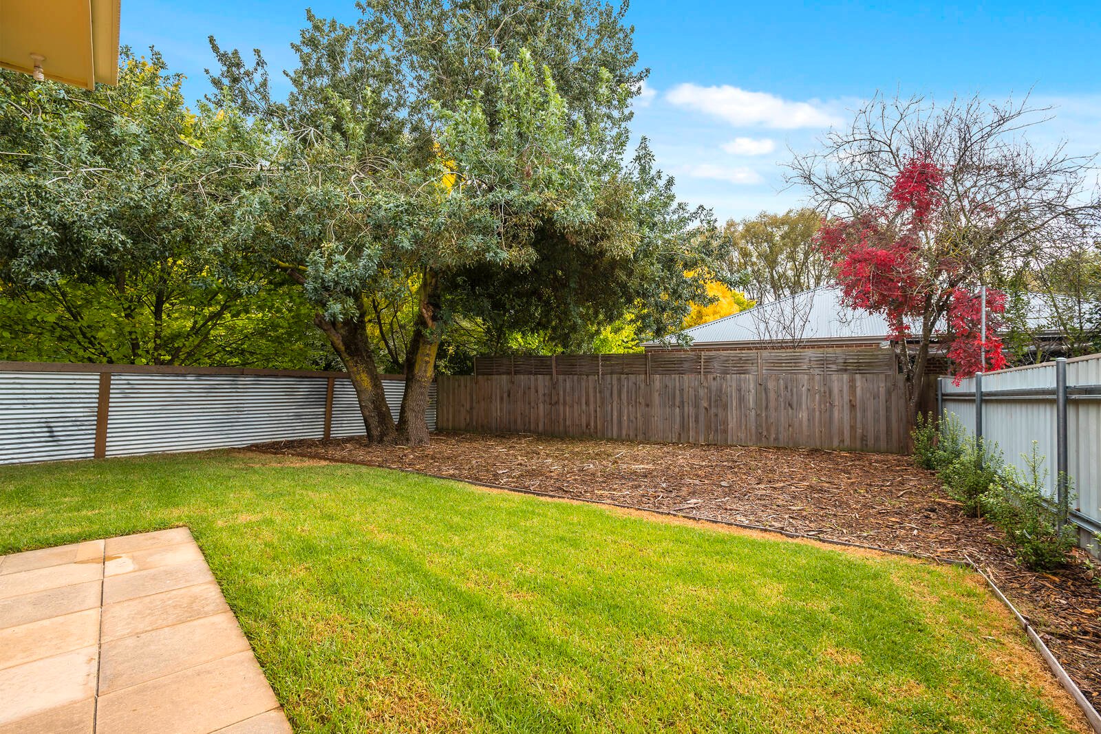Real Estate and Property in 2/3 Hall Court, Kyneton, VIC