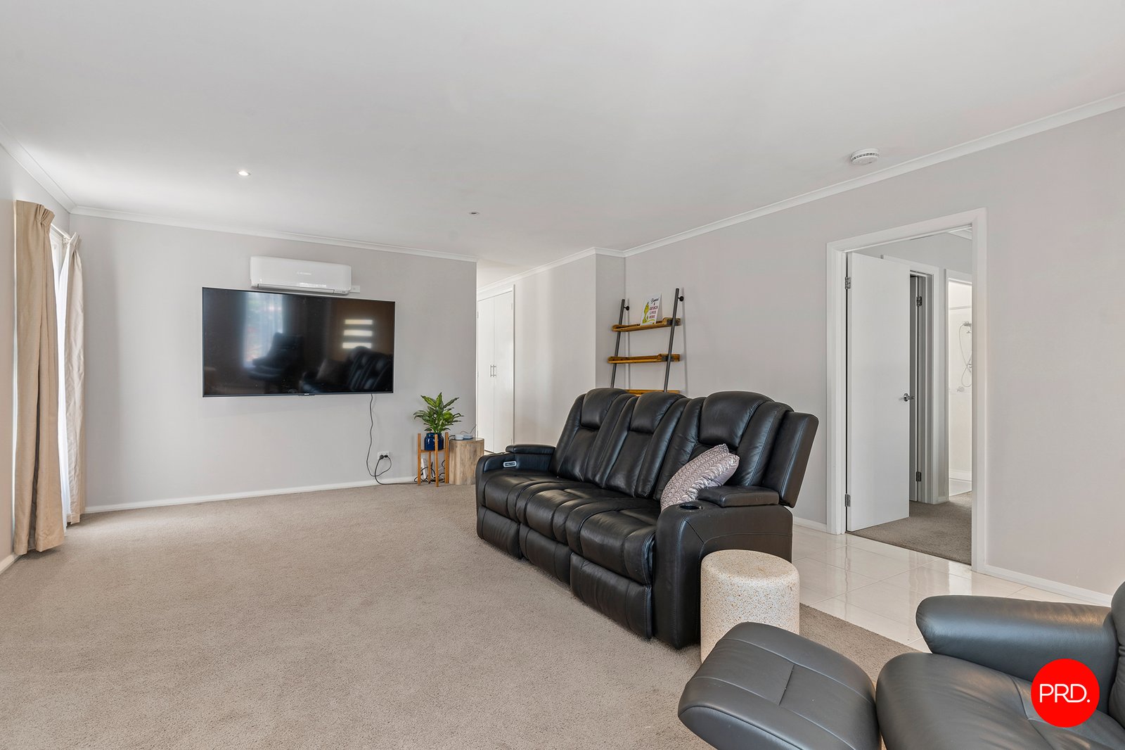 23 Hall Street WHITE HILLS 5