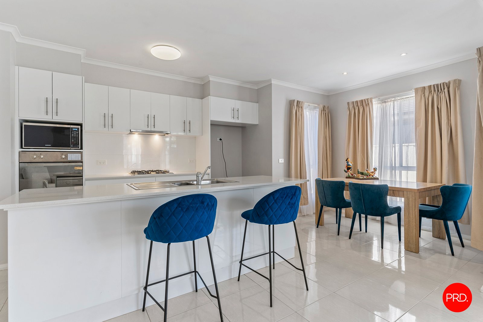 23 Hall Street WHITE HILLS 7