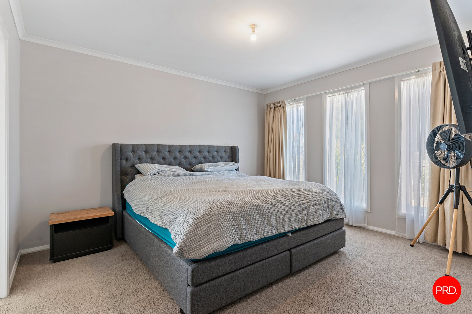 23 Hall Street WHITE HILLS 10
