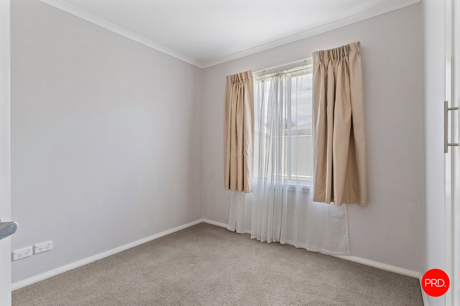 23 Hall Street WHITE HILLS 13