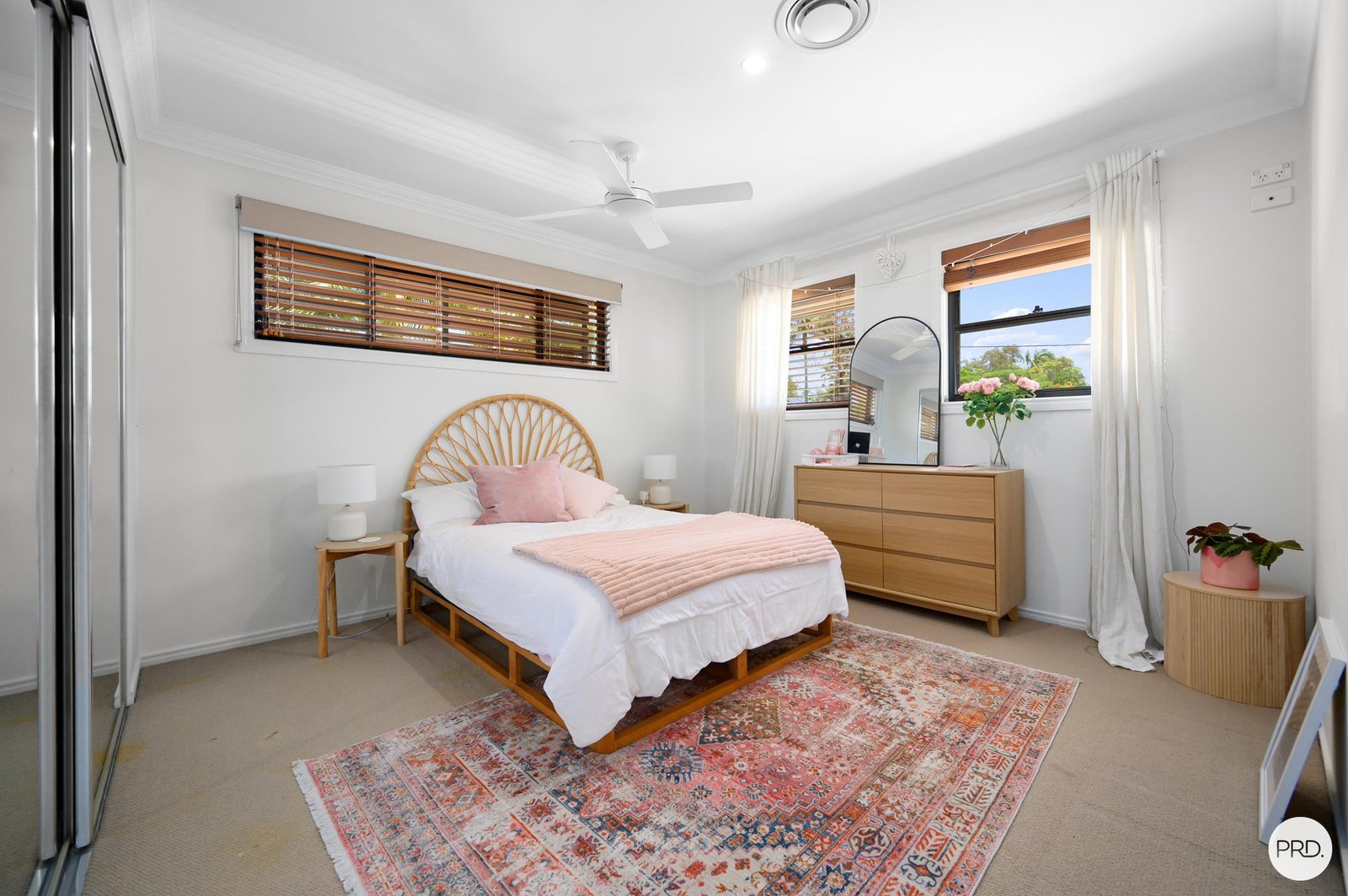 2/3 Harcourt Crescent SOUTHPORT 9