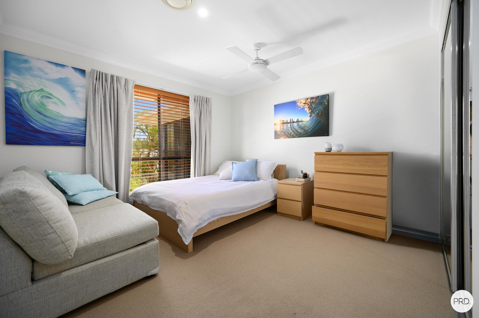 2/3 Harcourt Crescent SOUTHPORT 11