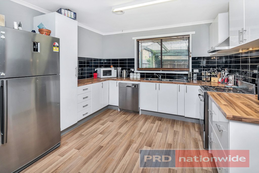 23 Heales Street MOUNT PLEASANT 3