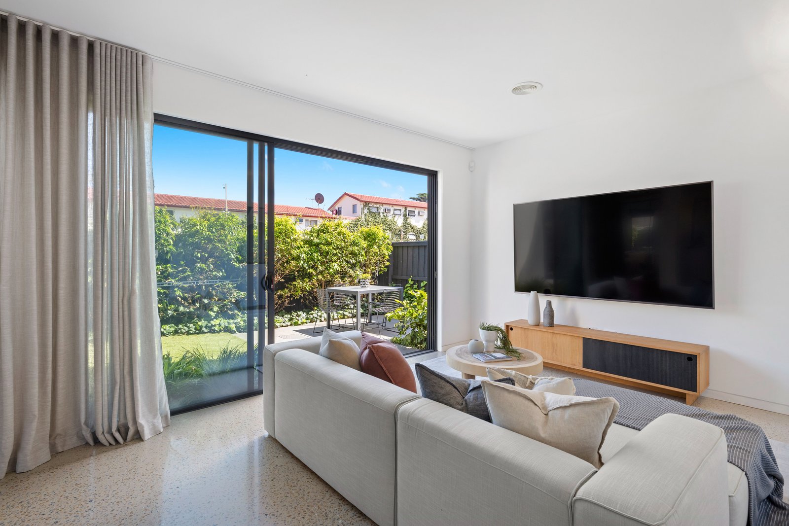 Gallery: 2/3 Hearle Avenue