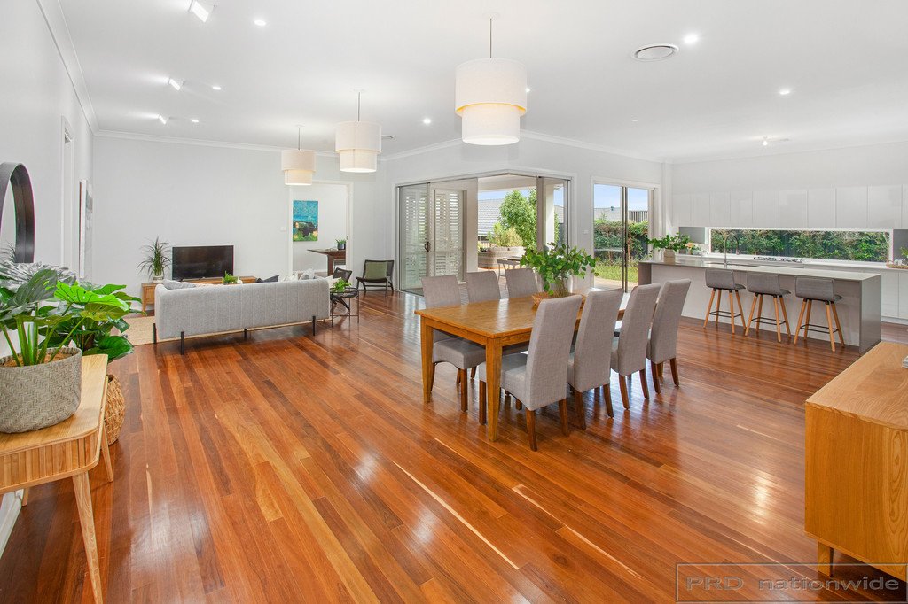 23 Heritage Drive CHISHOLM 5