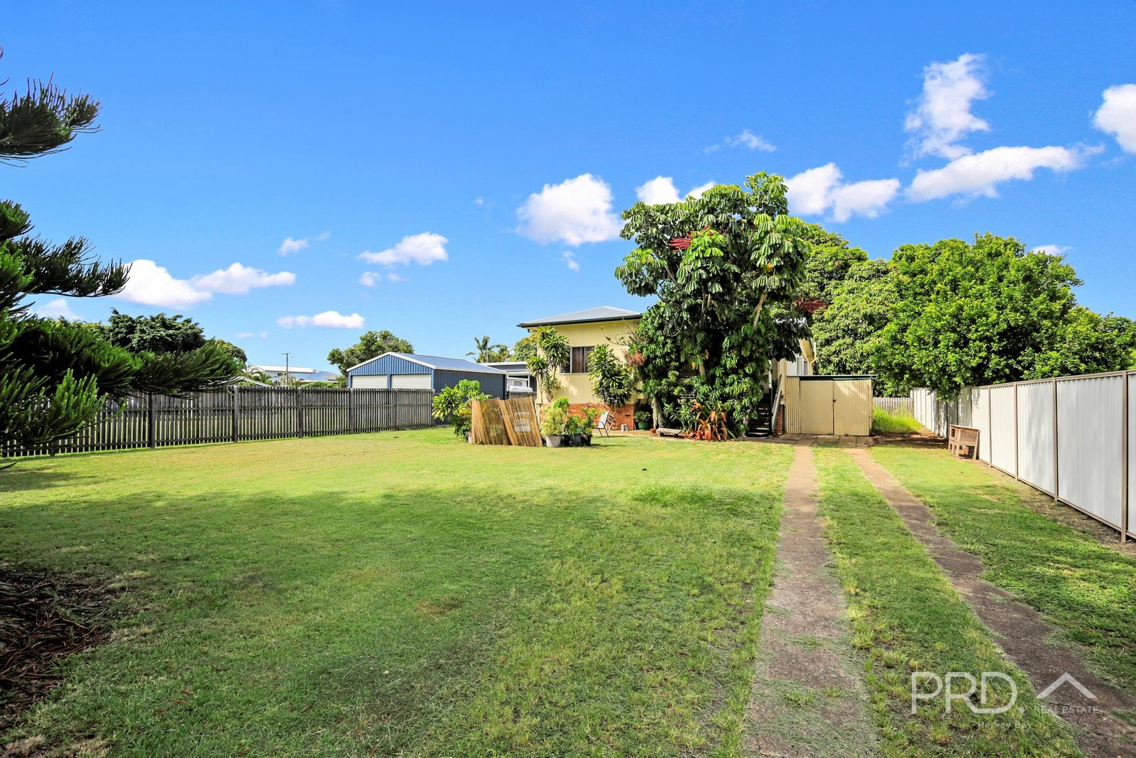 23 Hibiscus Street URANGAN 6