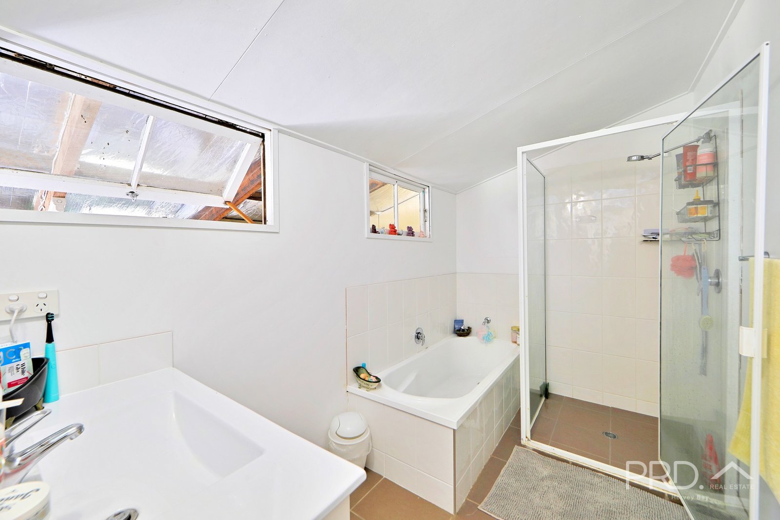 23 Hibiscus Street URANGAN 21