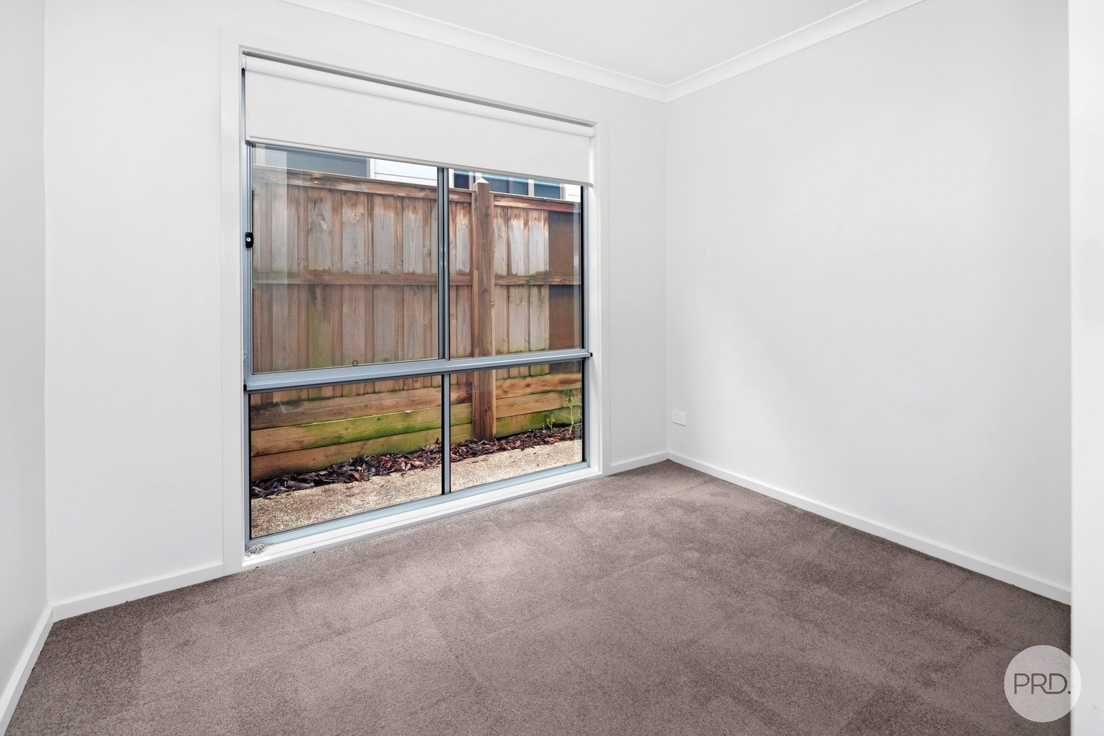 2/3 Hickory Lane CRESWICK 4