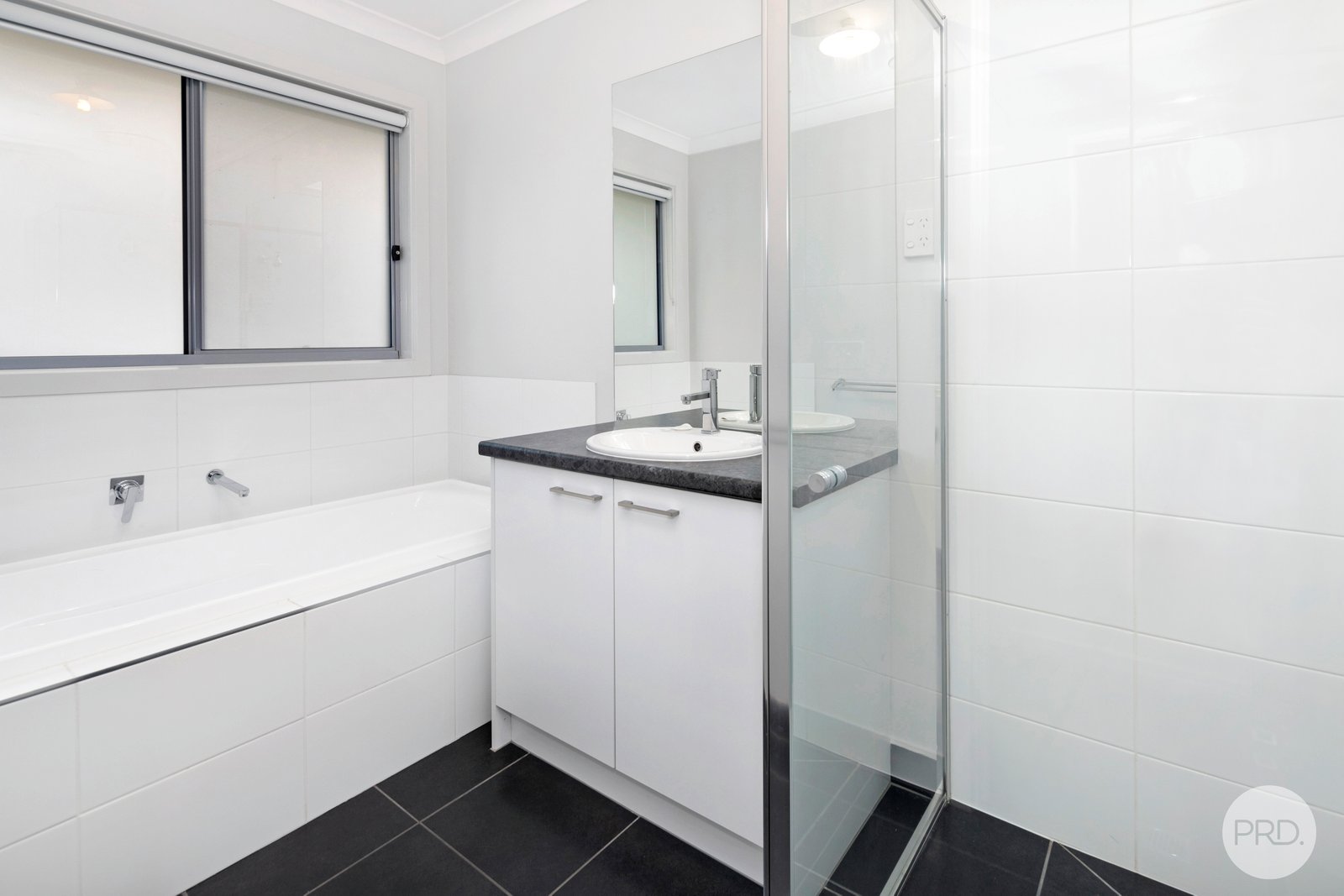 2/3 Hickory Lane CRESWICK 8