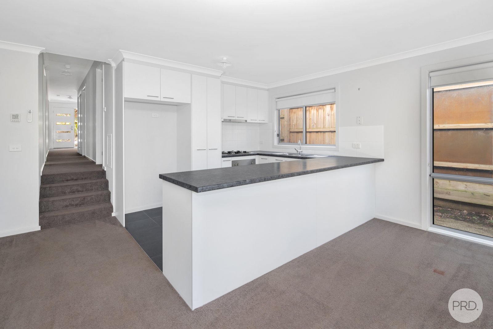 2/3 Hickory Lane CRESWICK 2