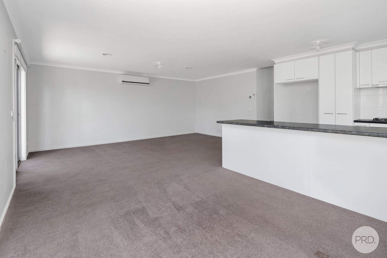 2/3 Hickory Lane CRESWICK 4