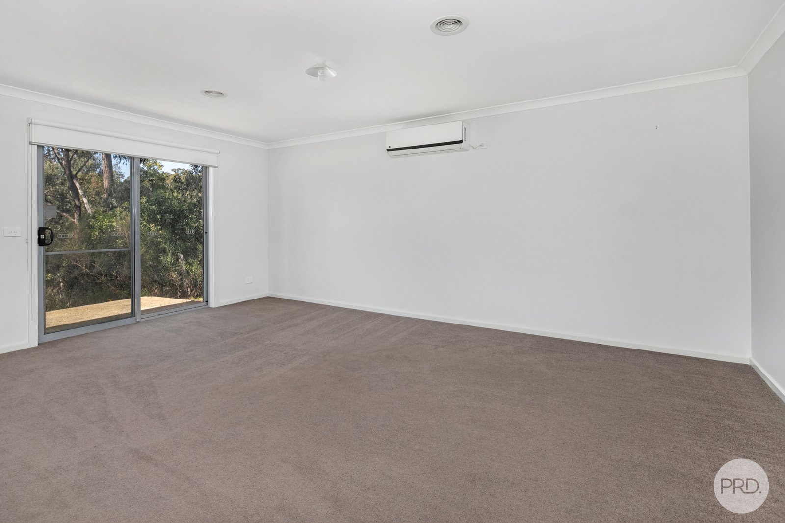 2/3 Hickory Lane CRESWICK 5