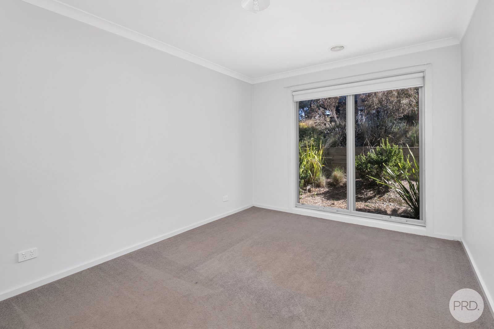 2/3 Hickory Lane CRESWICK 7