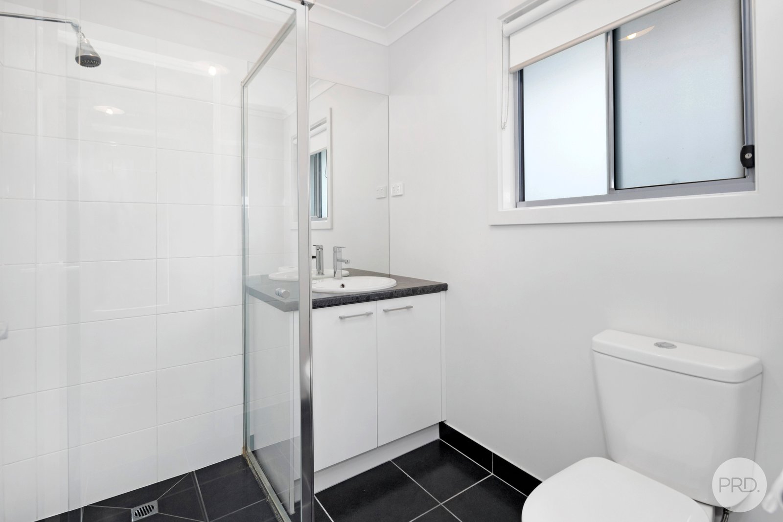 2/3 Hickory Lane CRESWICK 8