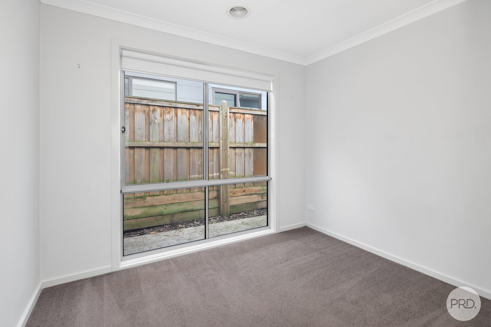 2/3 Hickory Lane CRESWICK 9