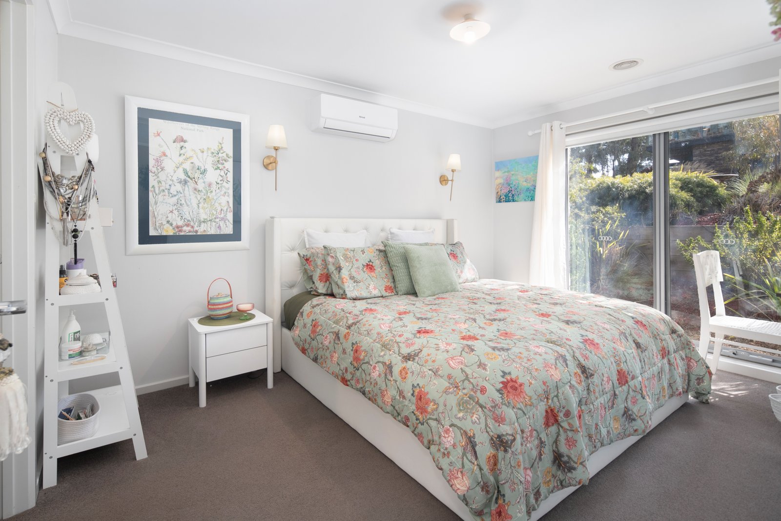 2/3 Hickory Lane CRESWICK 8