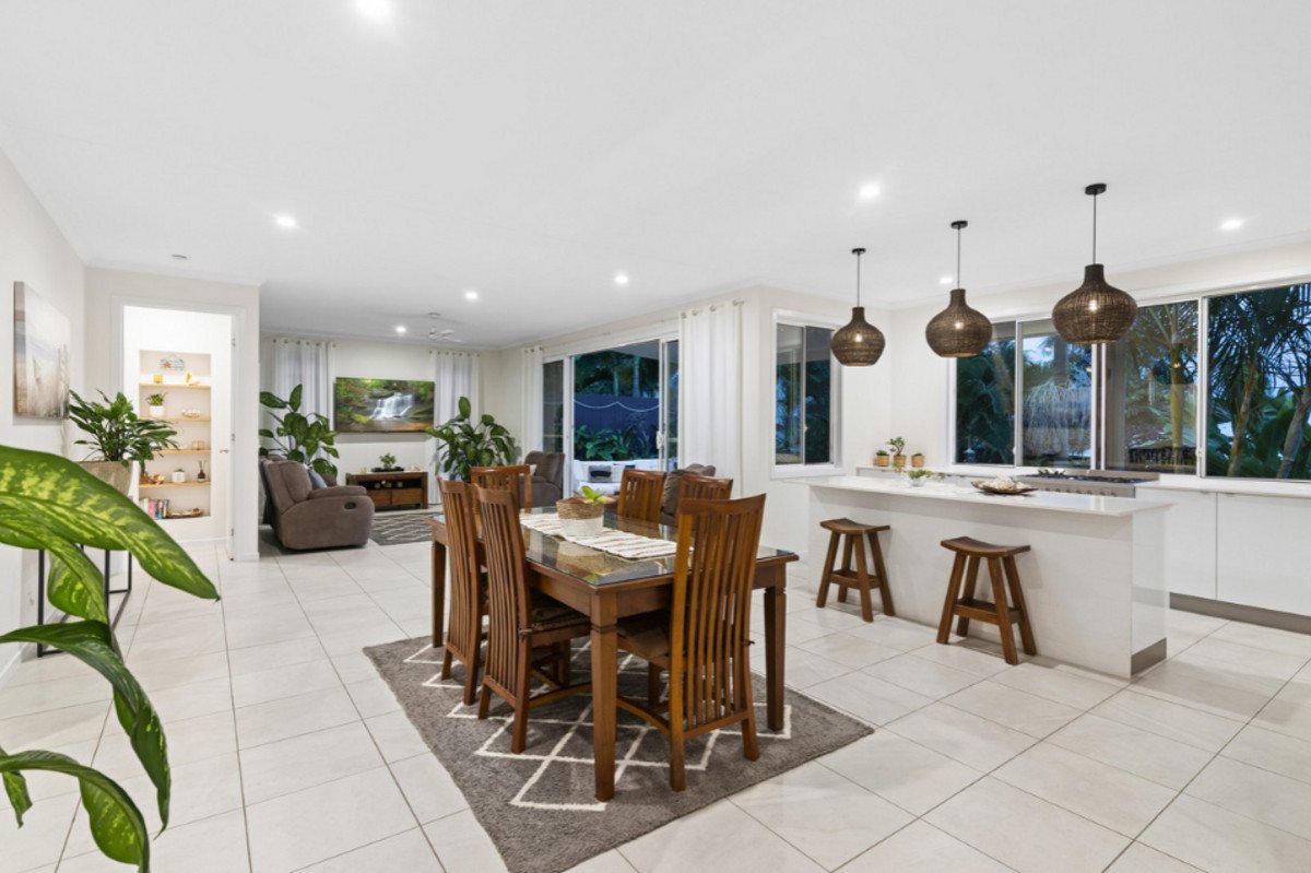 23 Hidden Cove Tallebudgera 7