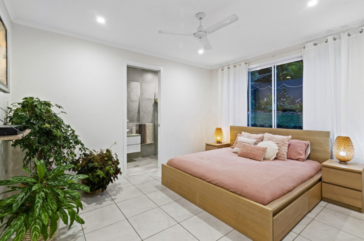 23 Hidden Cove Tallebudgera 12