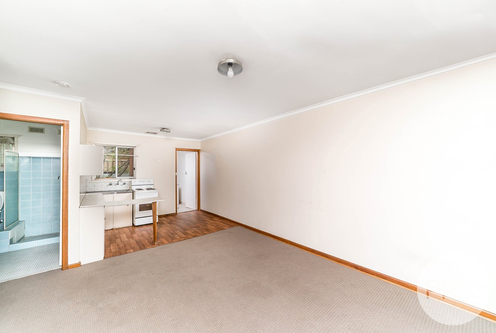 2/3 Higgins Avenue WAGGA WAGGA 4