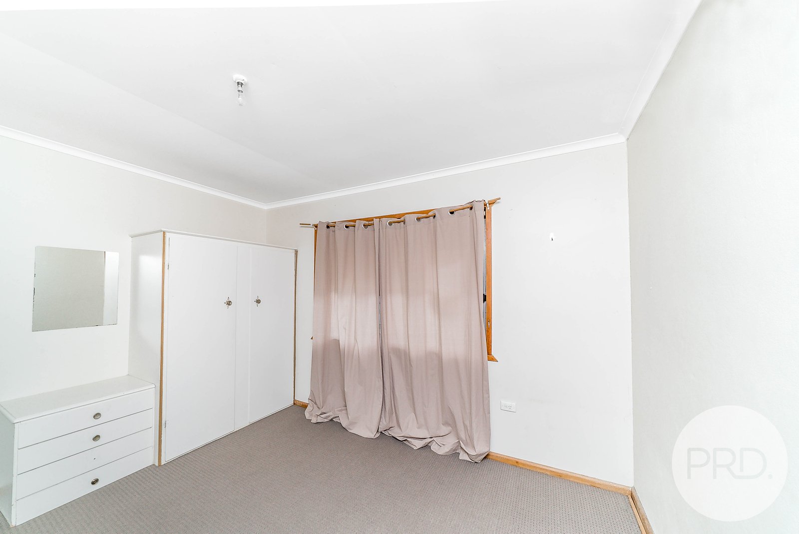 2/3 Higgins Avenue WAGGA WAGGA 6