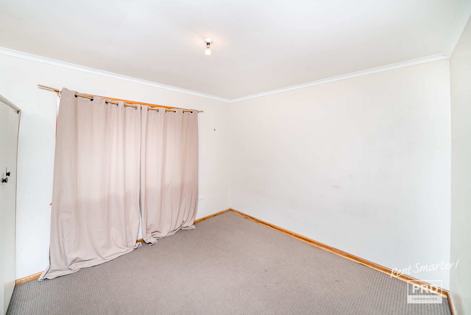 2/3 Higgins Avenue WAGGA WAGGA 4