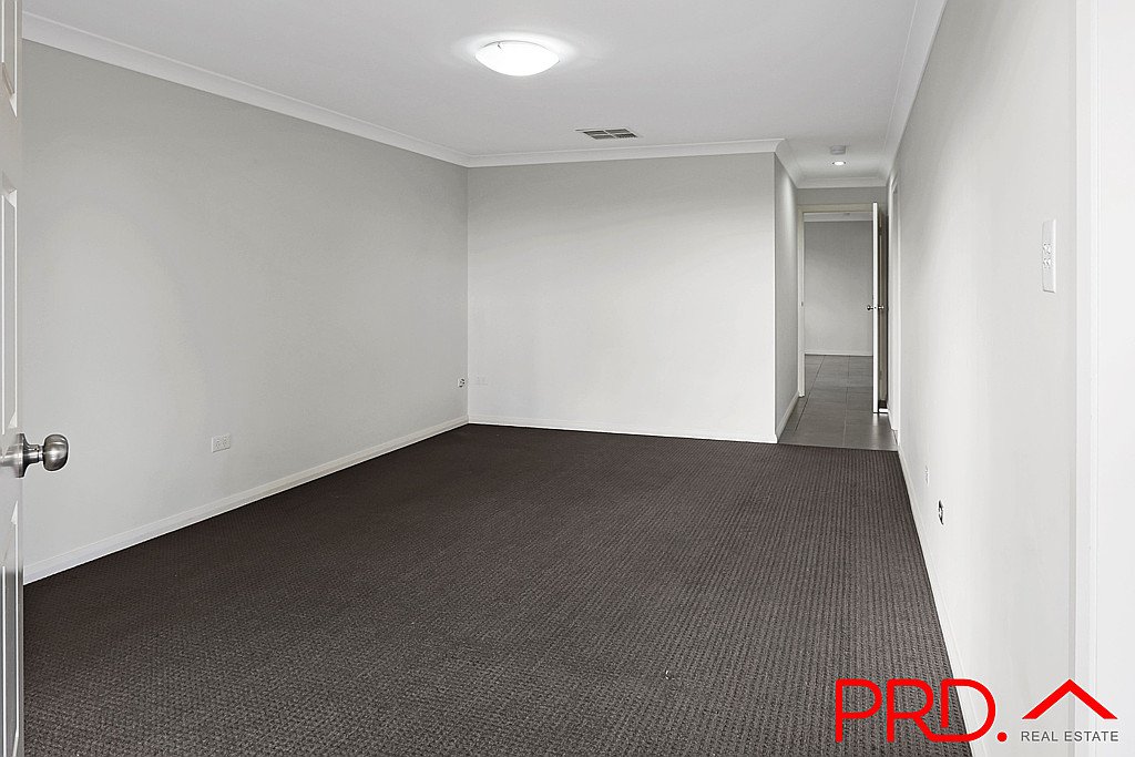 23 Higgins Street TAMWORTH 5