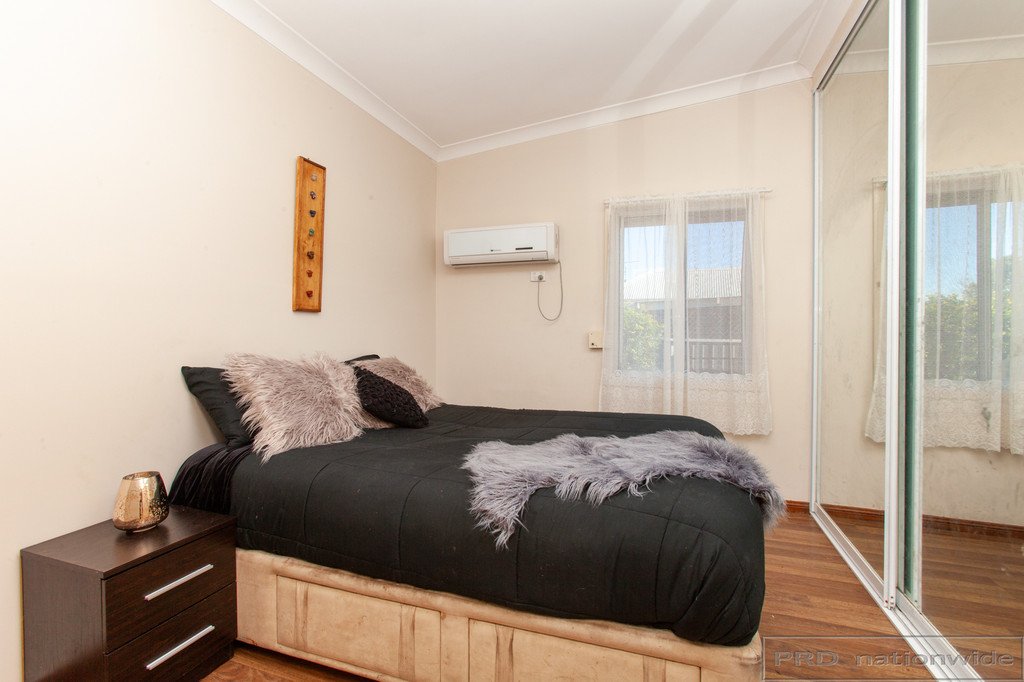 23 Hunter St  GRETA 8