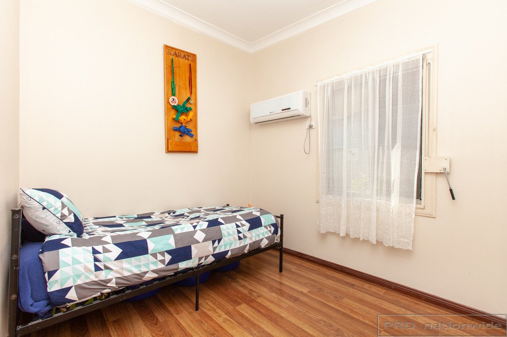 23 Hunter St  GRETA 9