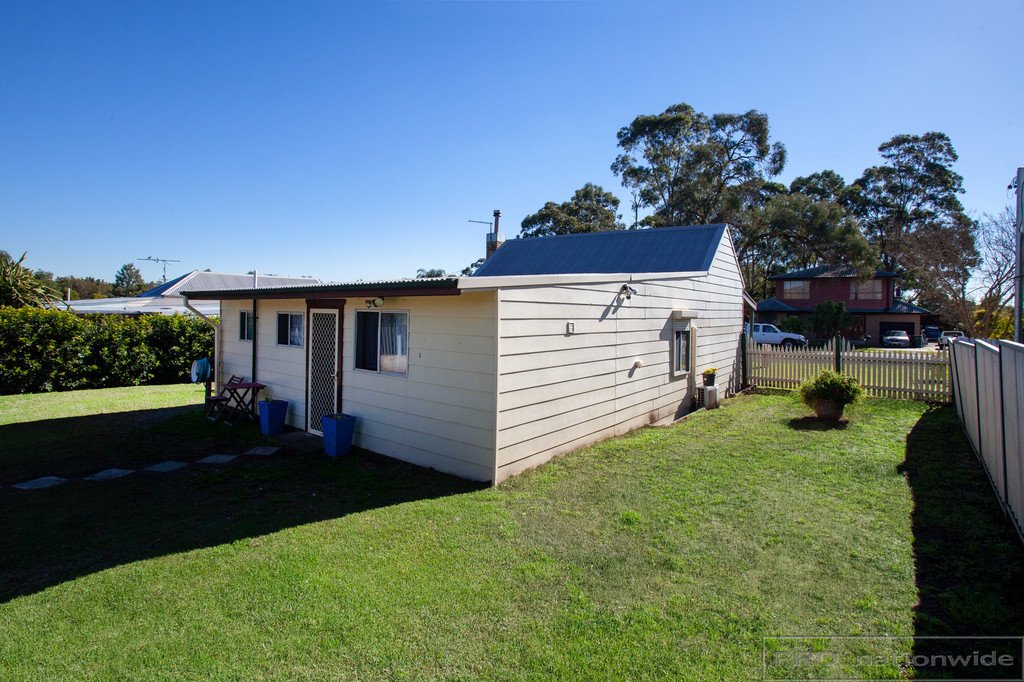 23 Hunter St  GRETA 20