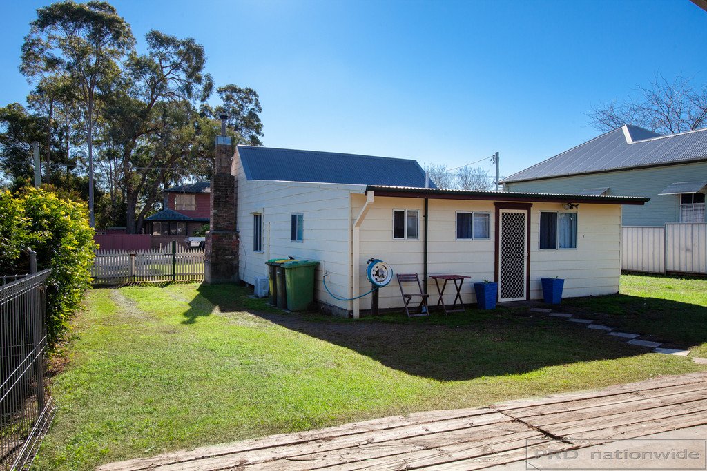 23 Hunter St  GRETA 23
